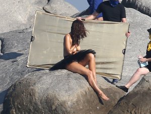 Myla Dalbesio Topless 35 thefappeningblog.com.jpg