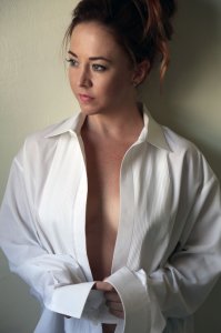 Renee Bourke Sexy Topless 2 thefappeningblog.com.jpg