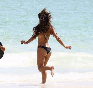 Metisha Schaefer Sexy 9 thefappeningblog.com.jpg