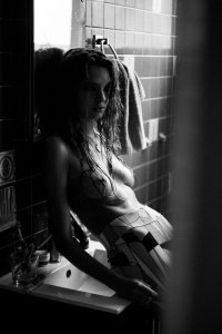 Morgan Fletchall Topless 6 thefappeningblog.com.jpg