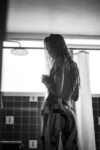 Morgan Fletchall Topless 7 thefappeningblog.com.jpg