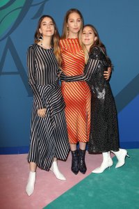 Danielle Haim See Through 27 thefappeningblog.com.jpg