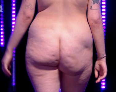 Screenshot_20240109_202356_Samsung Internet.jpg