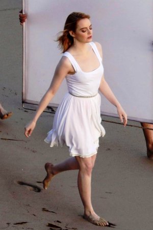Emma-Stone-Feet-3406054.jpg
