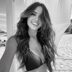 740full-giusy-meloni (3).jpg