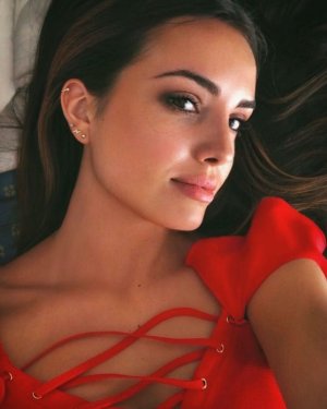 740full-giusy-meloni (8).jpg