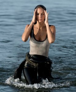 Jade Lagardere Sexy Topless 3 thefappeningblog.com.jpg