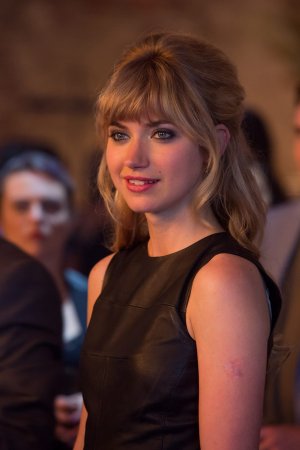 1118full-imogen-poots.jpg