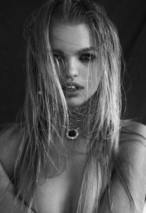 Daphne Groeneveld Sexy 9 thefappeningblog.com.jpg