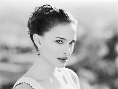 natalie_portman_2002_andrew_macpherson_photoshoot_11.jpg