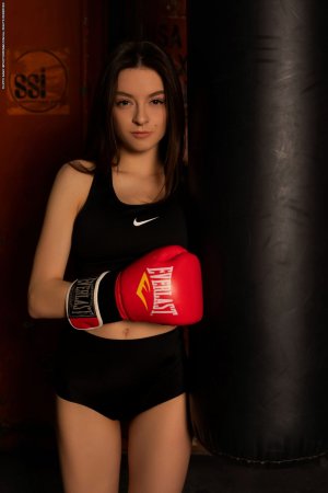 0001-01 thefappeningblog.com.jpg