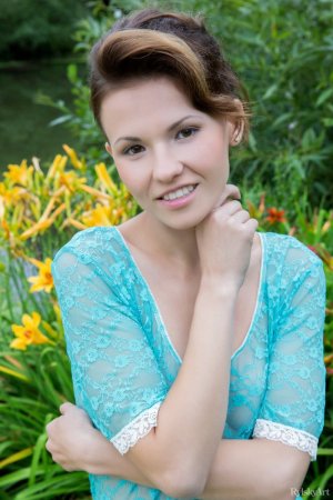 0004-03 thefappeningblog.com.jpg