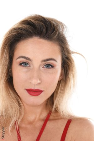 0020-03 thefappeningblog.com.jpg