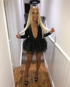 Holly Rickwood 43 thefappeningblog.com.jpg