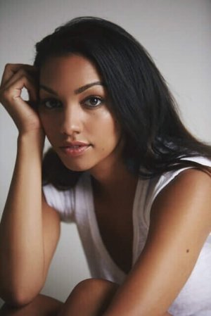Corinne-Foxx-8.jpg