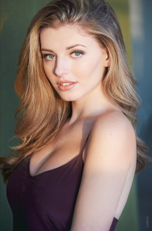 740full-eliana-jones (16).jpg