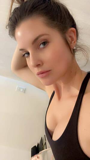 amanda-cerny_thefappeningblog.com_0003.jpg