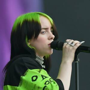 billie-eilish_thefappeningblog.com_0003.jpg