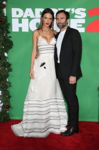 Alessandra Ambrosio Sexy 22 (thefappeningblog.com).jpg