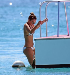 Georgina Leigh Cantwell Sexy 31 (thefappeningblog.com).jpg