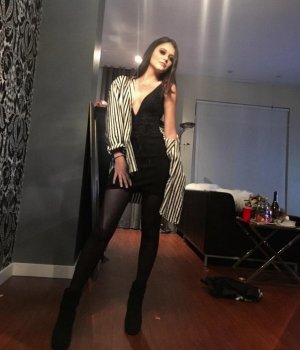 Sara Waisglass (23).jpeg