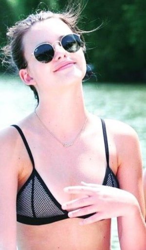 Sara Waisglass (24).jpeg