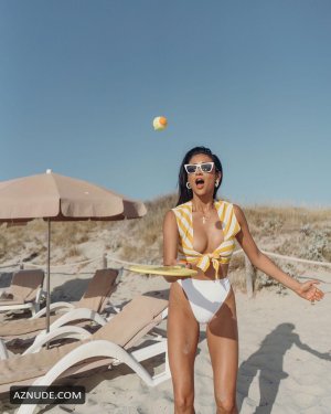 Shay Mitchell (6).jpg