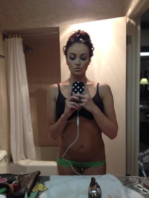 Maria-Kanellis-Nude-The-Fappening-pro-7.jpg