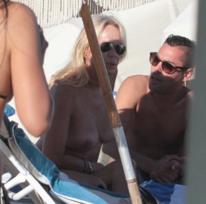 Lauren Foster Topless 8 - thefappeningblog.com.jpg