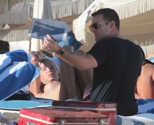 Lauren Foster Topless 12 - thefappeningblog.com.jpg