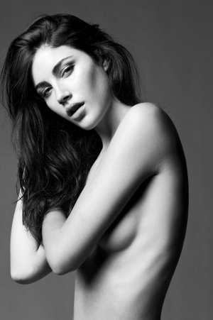 Anna Speckhart (7).jpg Anna Speckhart (7).jpg