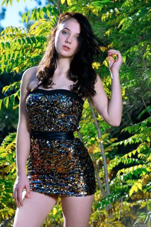 0001-01 thefappeningblog.com.jpg