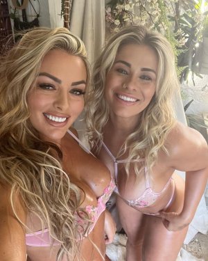 mandy nipslip pvz.jpg