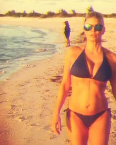 Fergie 9 - thefappeningblog.com.jpg