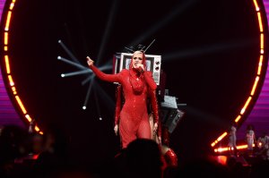 Katy Perry Sexy Red Costume 27 - thefappeningblog.com.jpg