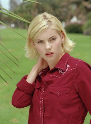 elisha_cuthbert_2003_mitchell_stone_photoshoot_for_instyle_magazine_12.jpg