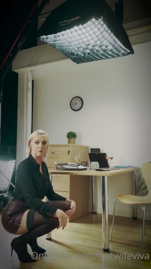 hotwifeviva (154).jpg
