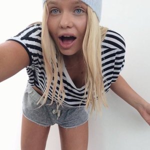 Alli Simpson (13).jpg