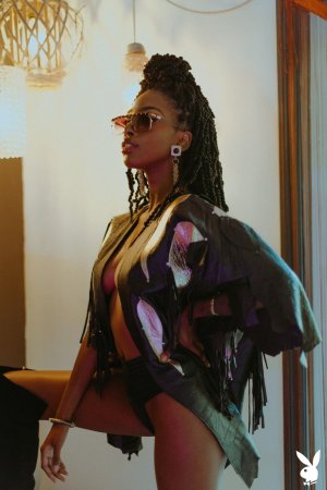 0002-01 thefappeningblog.com.jpg