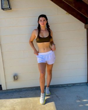 April Brinson (11).jpg