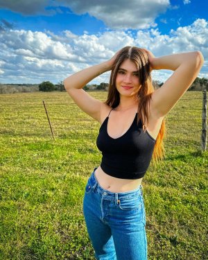 April Brinson (12).jpg