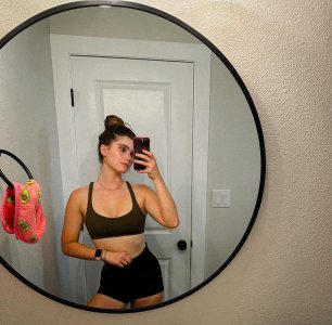 April Brinson (15).jpg