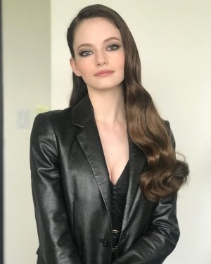 mackenzie-foy-saint-laurent-3.jpg