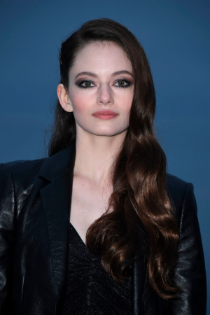 mackenzie-foy-saint-laurent-5.png