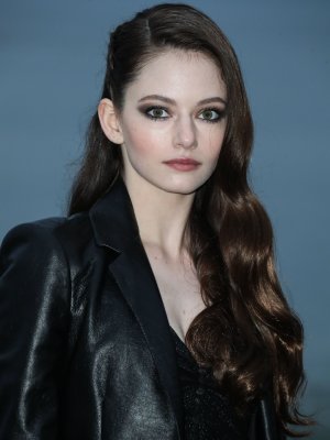 mackenzie-foy-saint-laurent-7.jpg