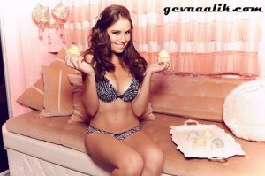 Simone De Kock 136-thefappeningblog.com.jpg