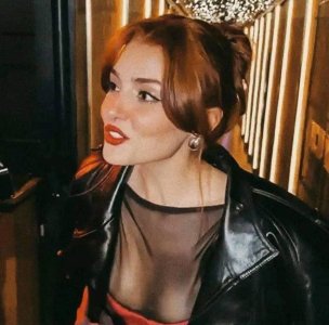 Hande Ercel (2).jpeg