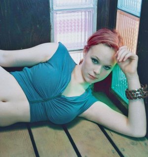 Thora Birch (8).jpg