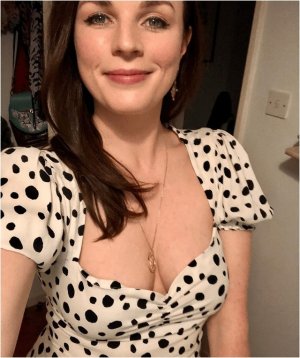 Aisling Bea.jpg