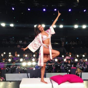 Sara Sampaio Sexy 24-thefappeningblog.com.jpg